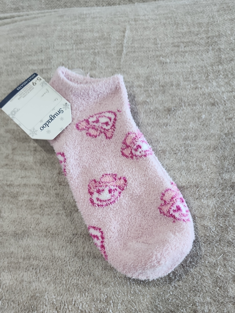 NWT Snugadoo Low Cut Fuzzy Socks